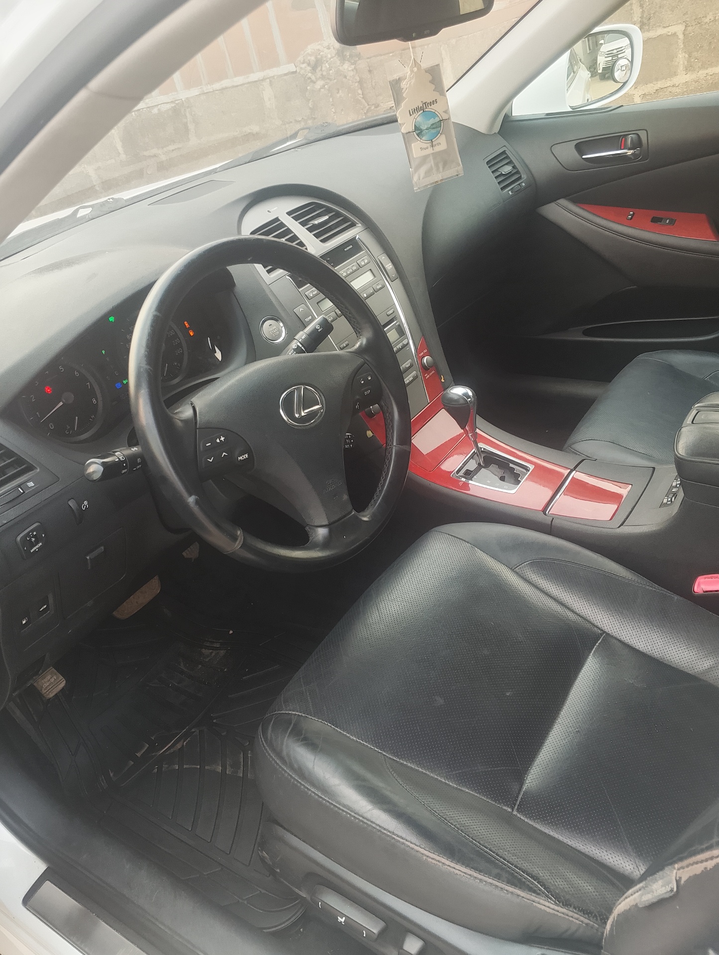 Vehicle - Image 3