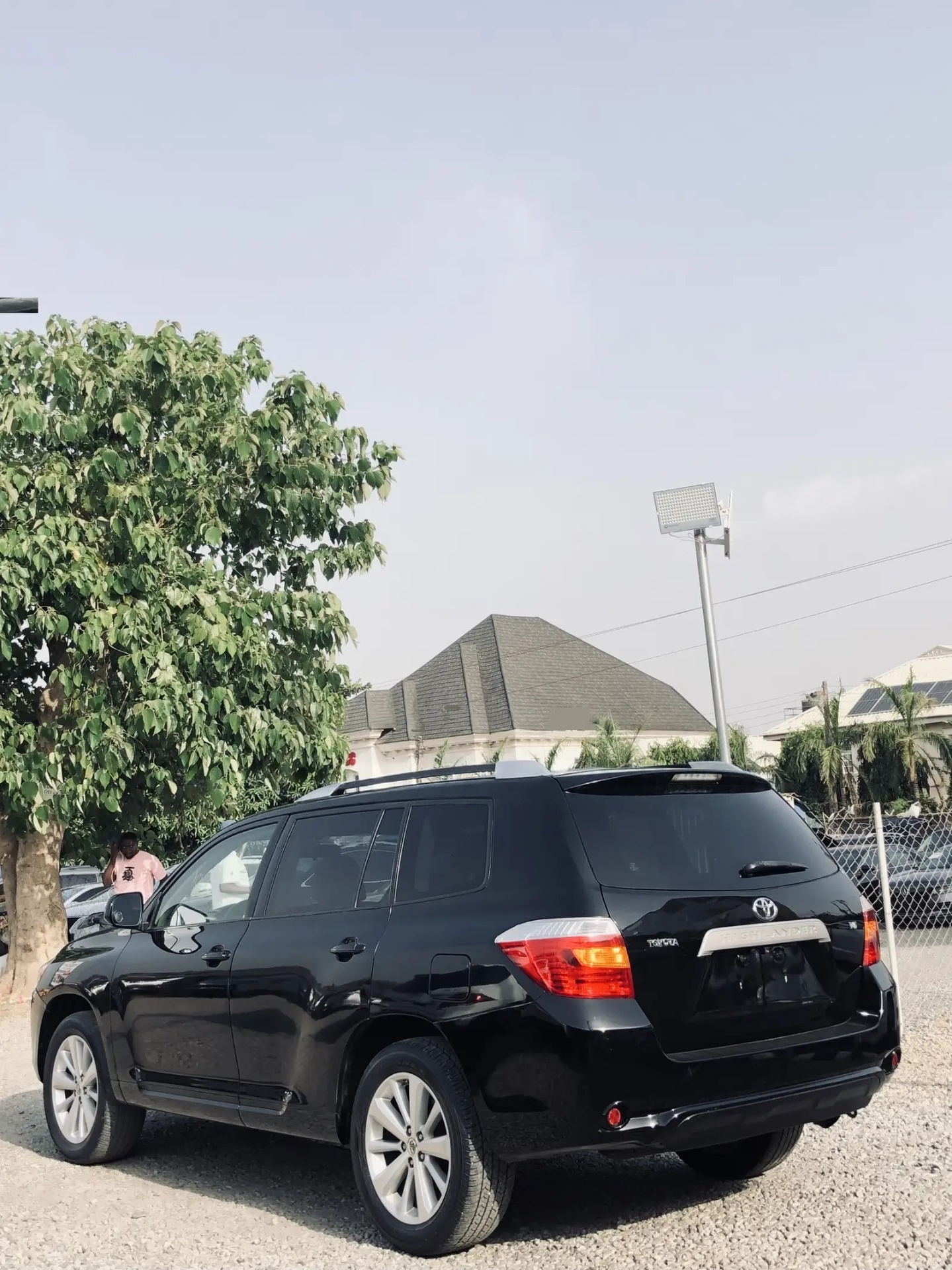 Vehicle - Image 8