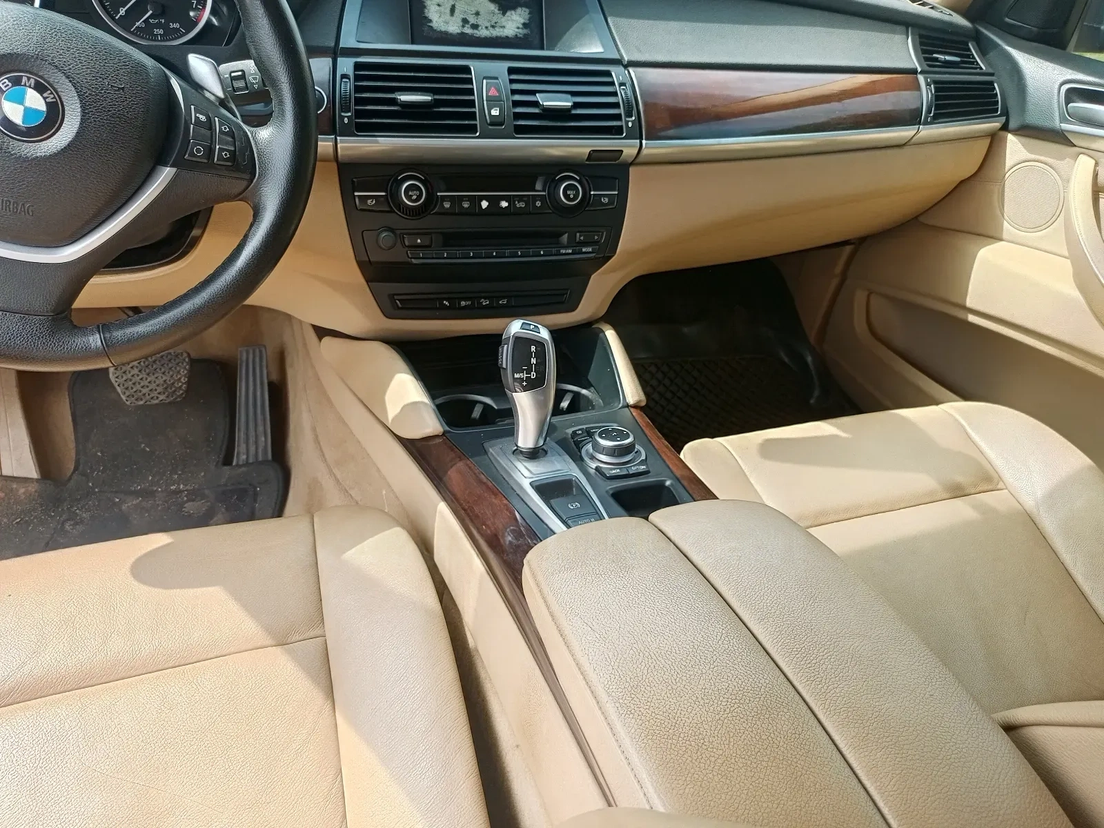 Vehicle - Image 4