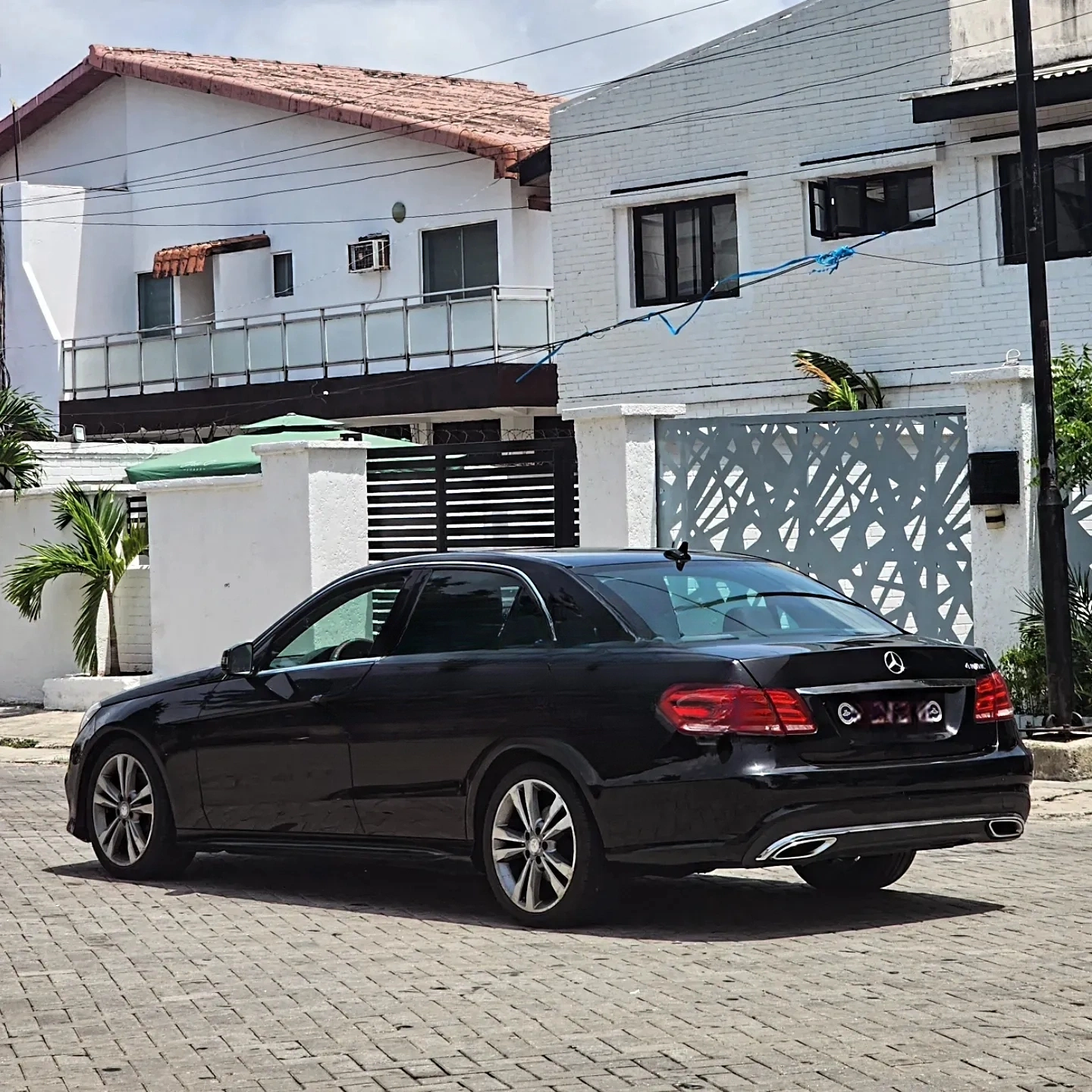 Vehicle - Image 7