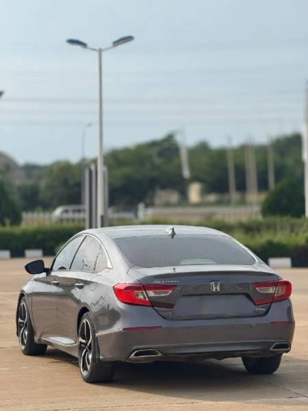 2018 Honda Accord Automatic AWD - Image 1