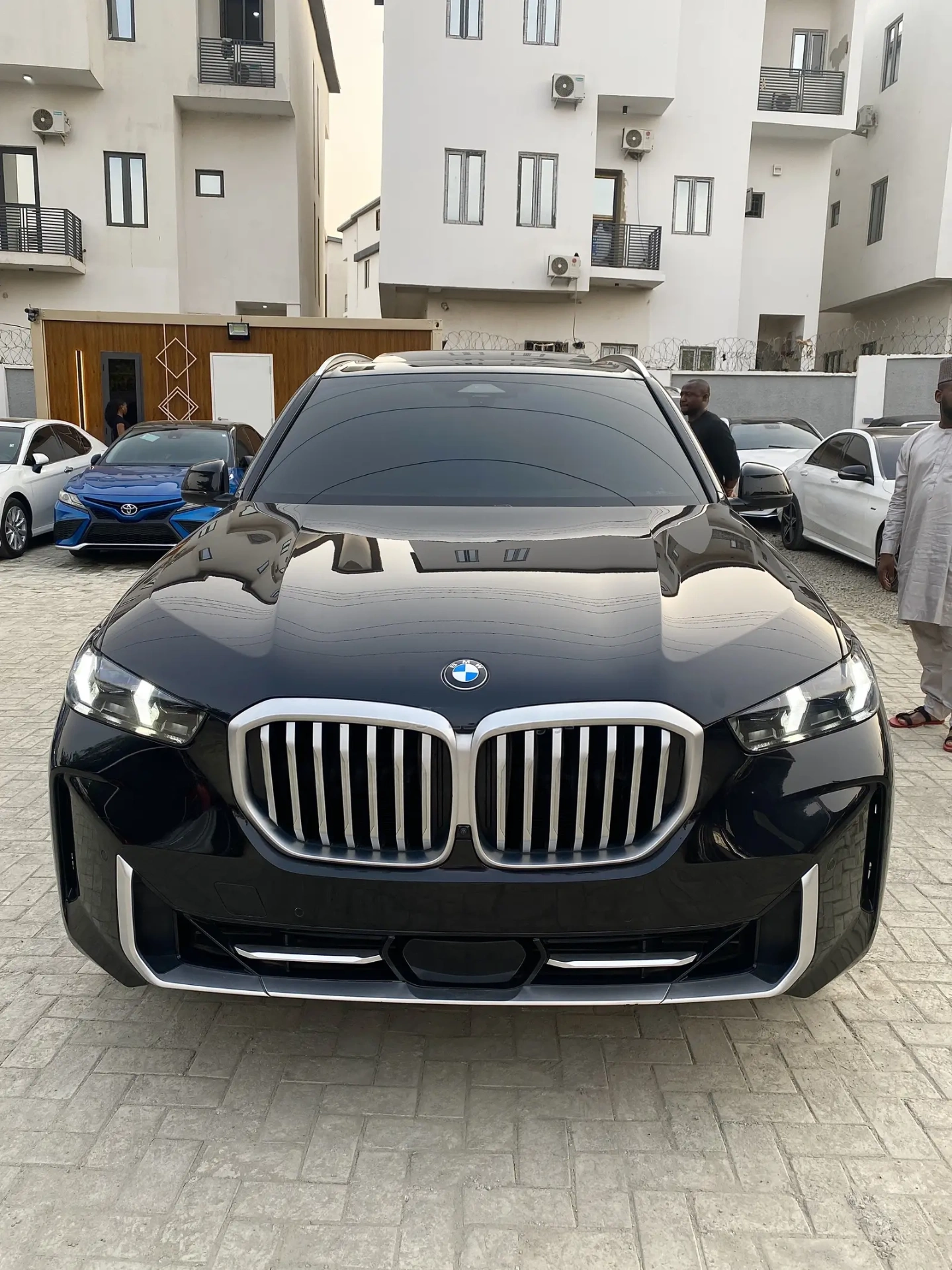 Vehicle - Image 6