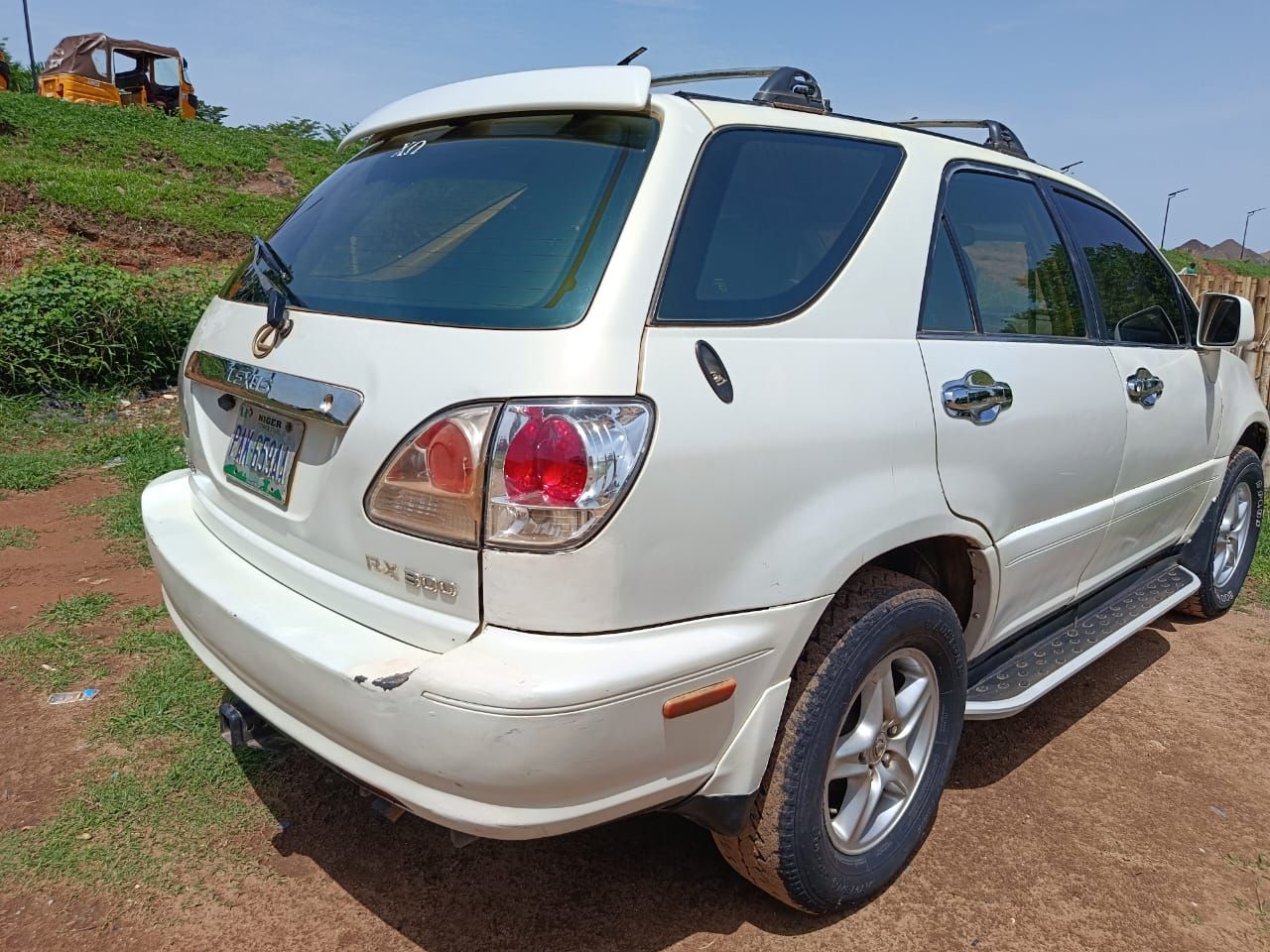 Vehicle - Image 12