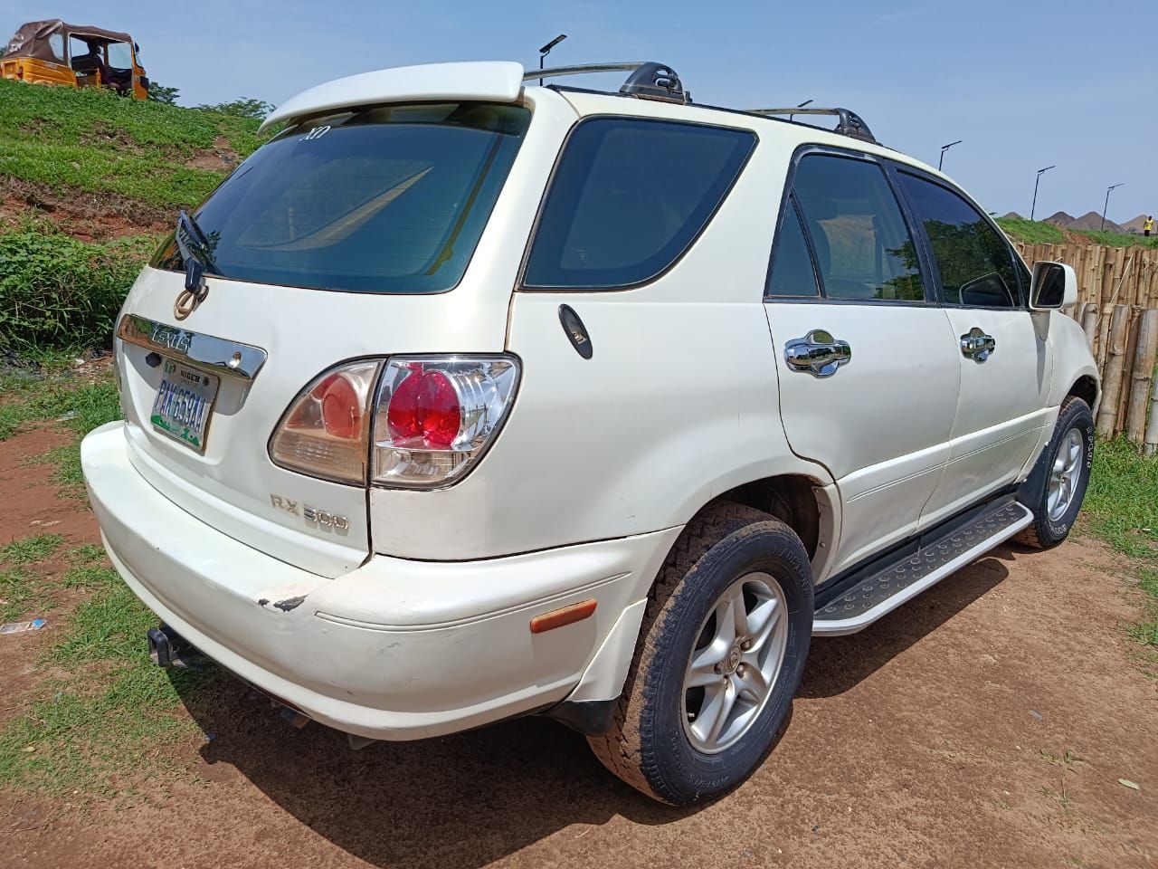 Vehicle - Image 11