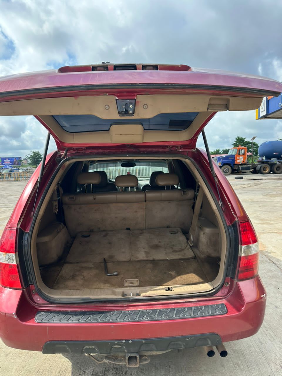 Vehicle - Image 11