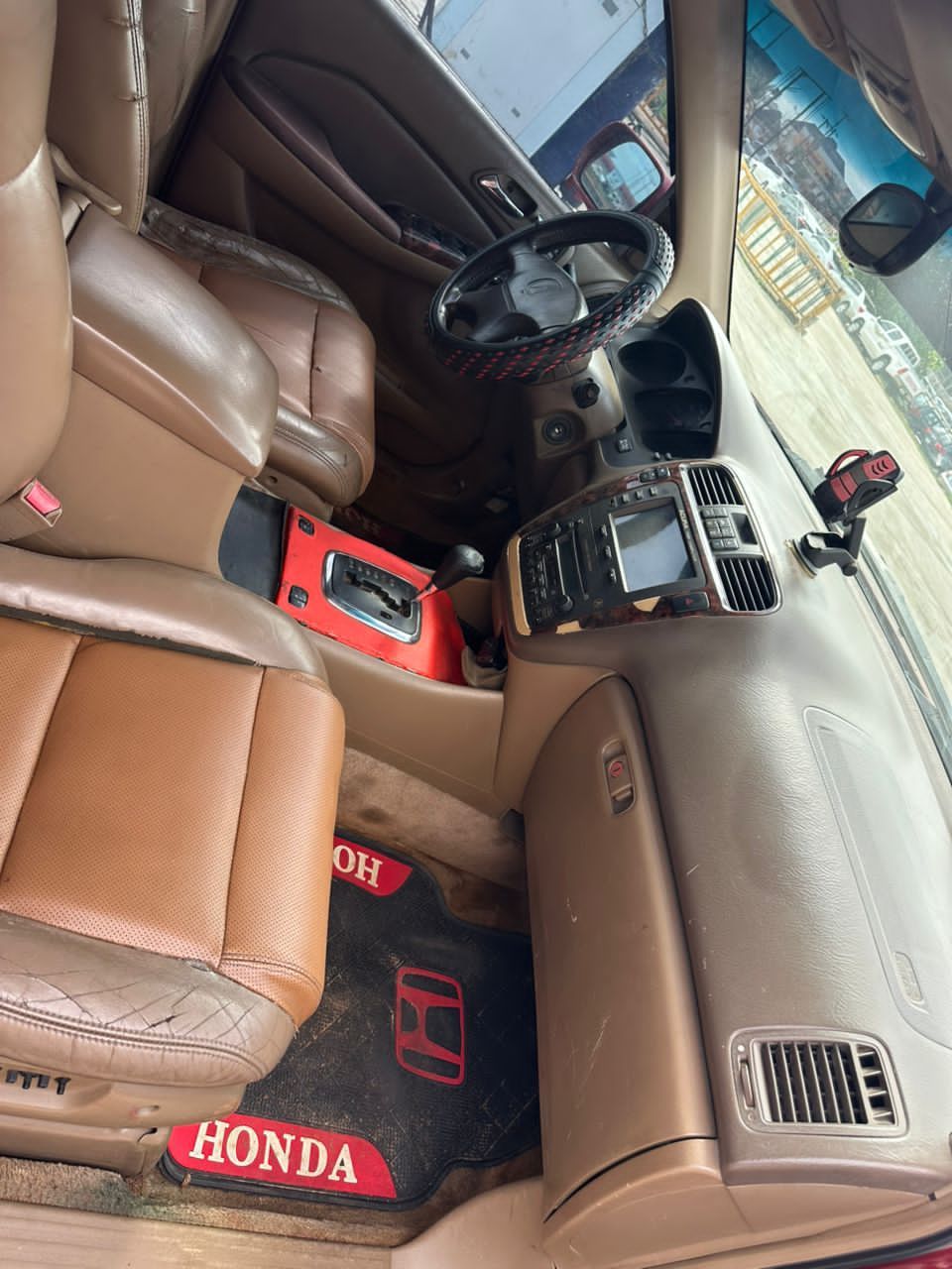 Vehicle - Image 8