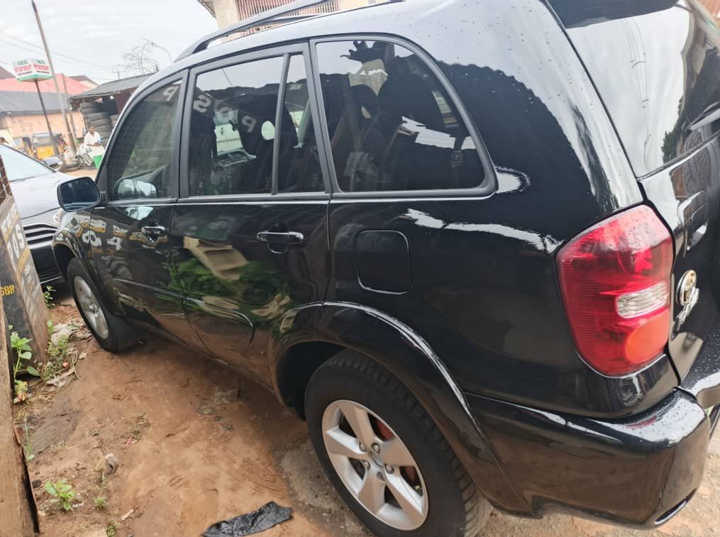 Vehicle - Image 11