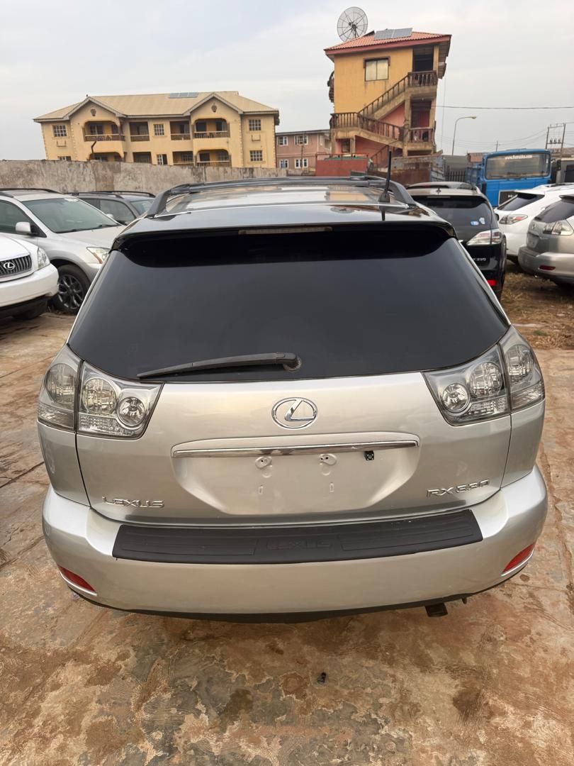 Vehicle - Image 8