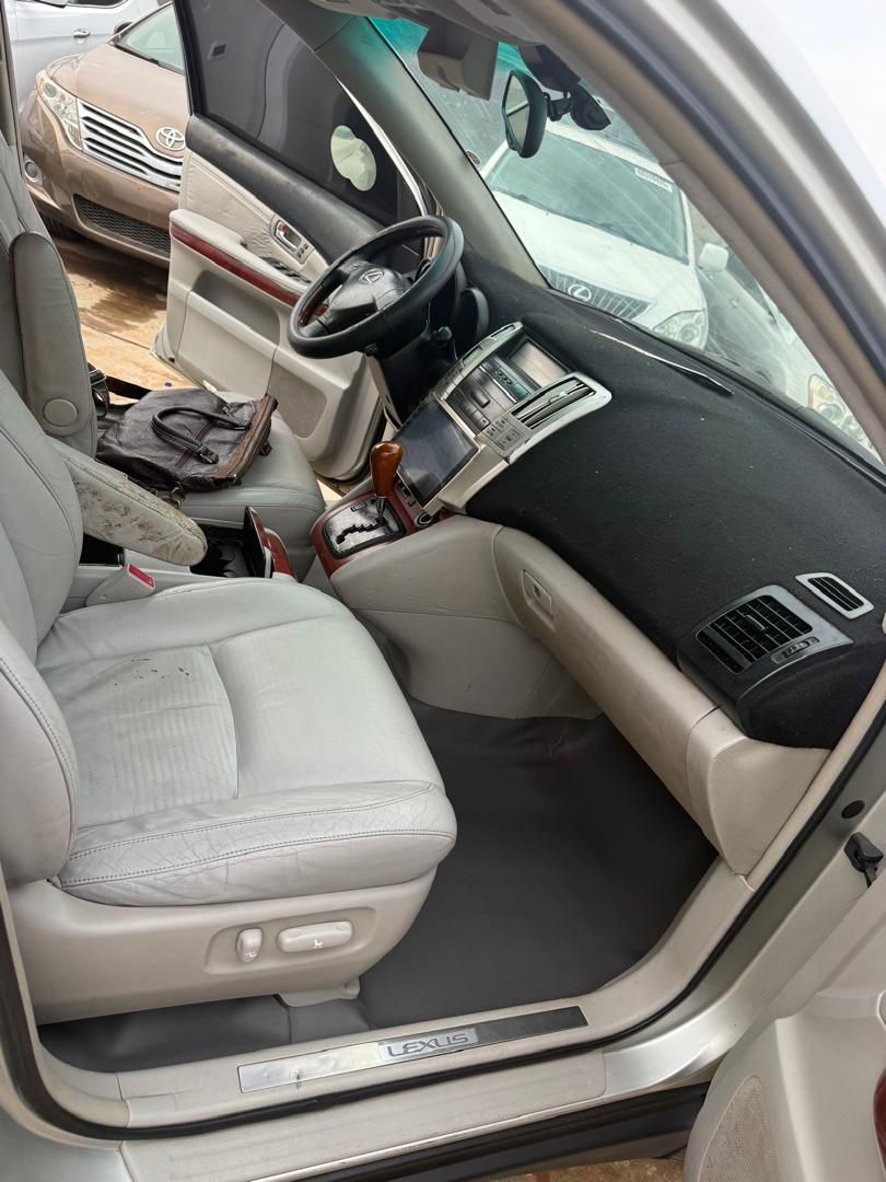 Vehicle - Image 6