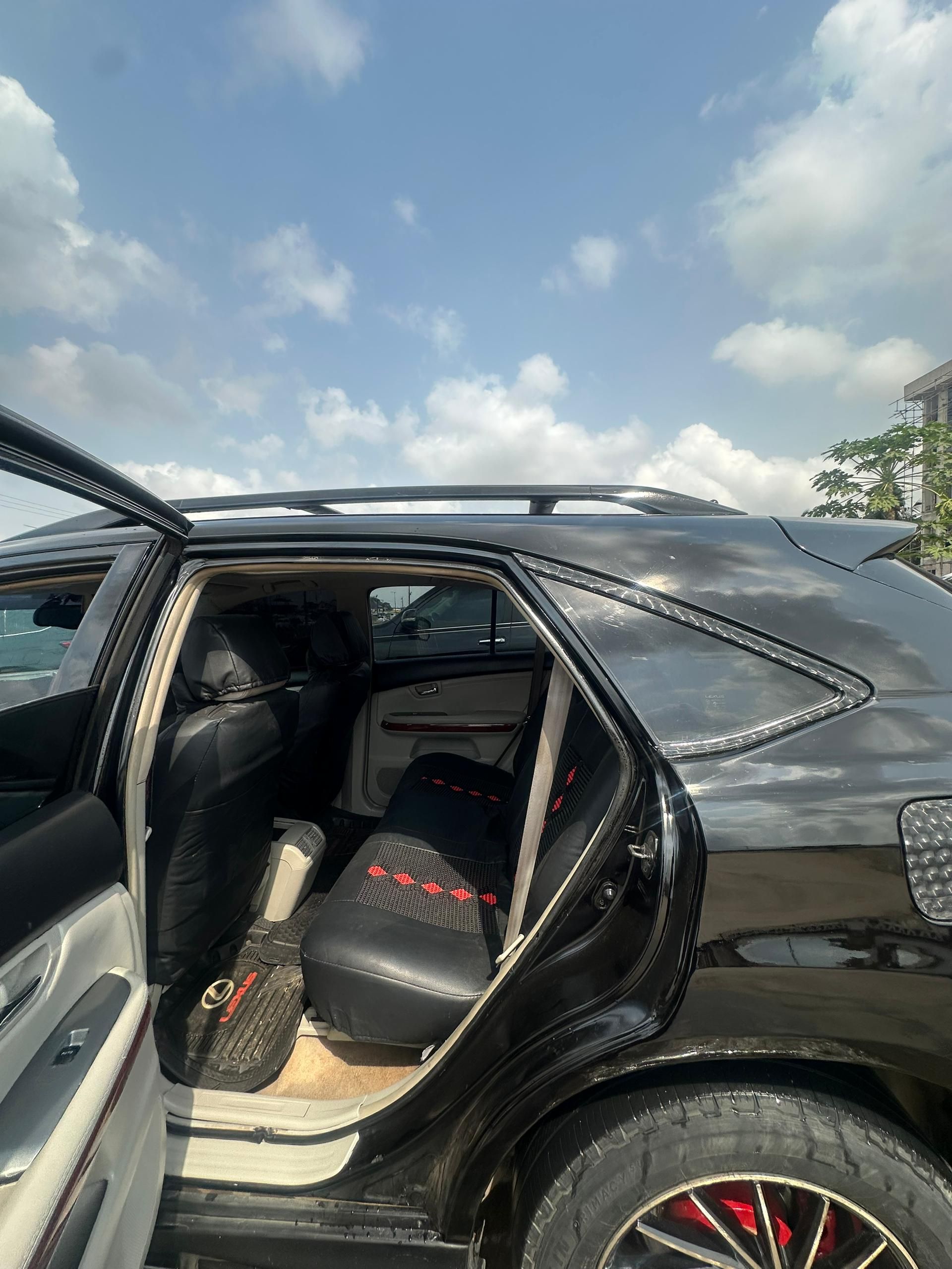Vehicle - Image 6