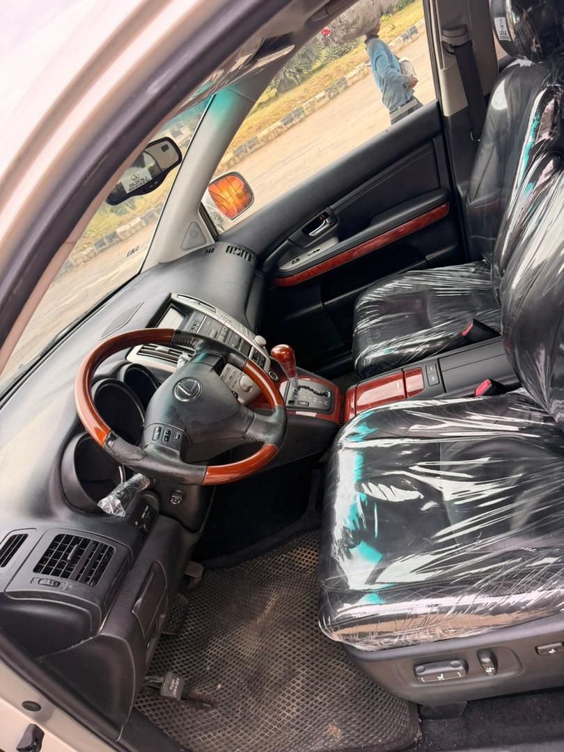 Vehicle - Image 5