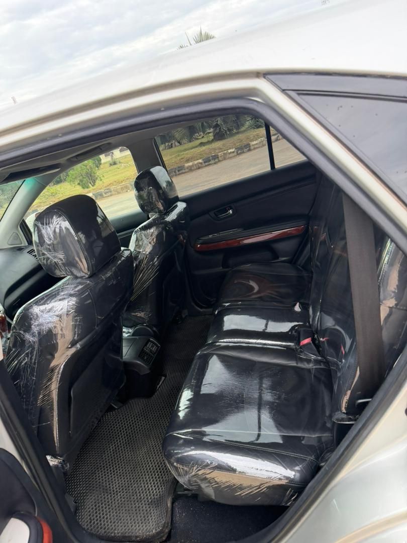 Vehicle - Image 6