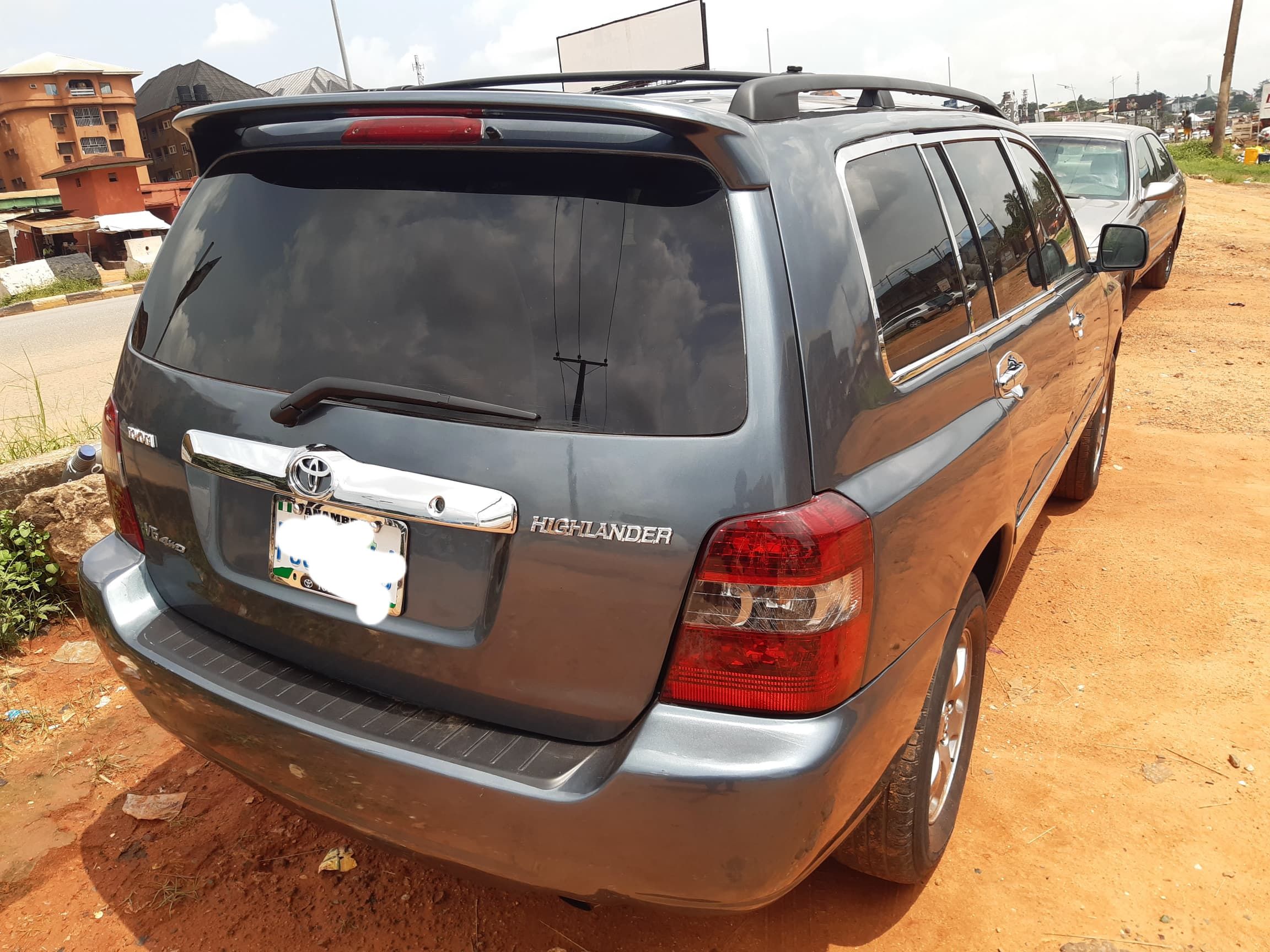 Vehicle - Image 8