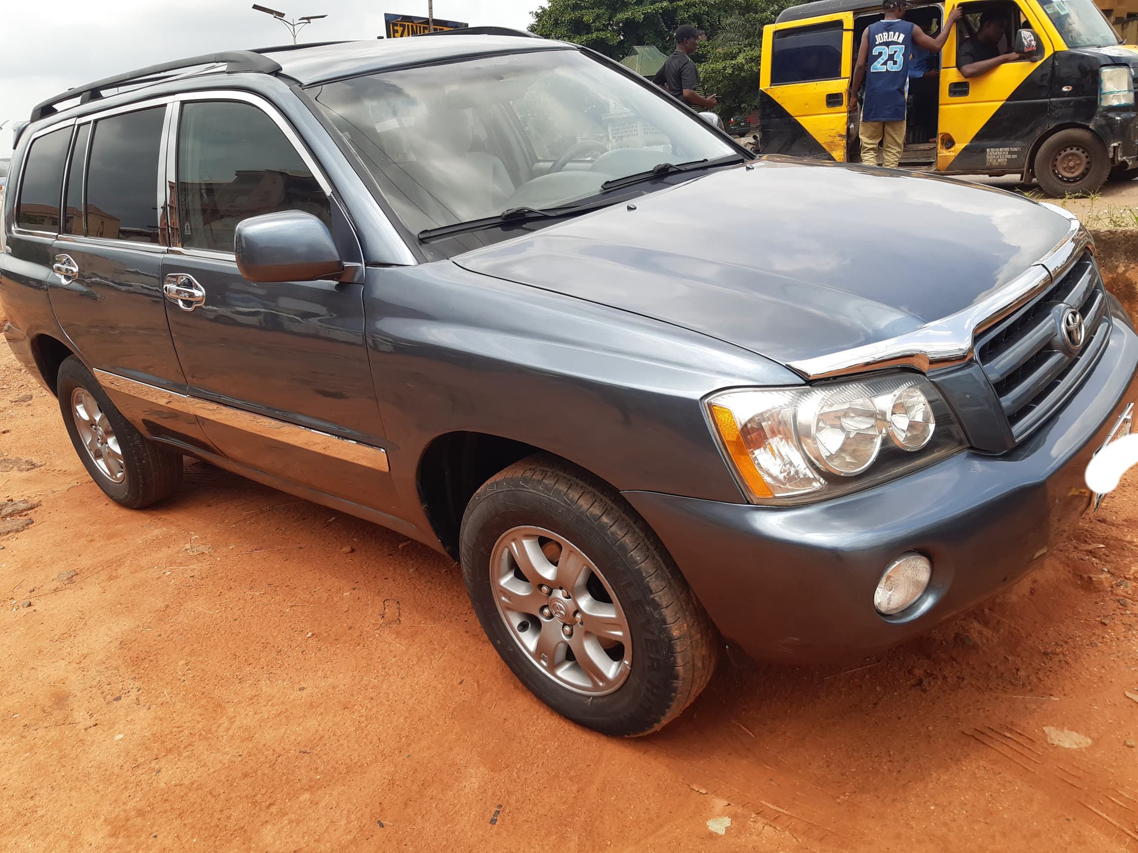 Vehicle - Image 6