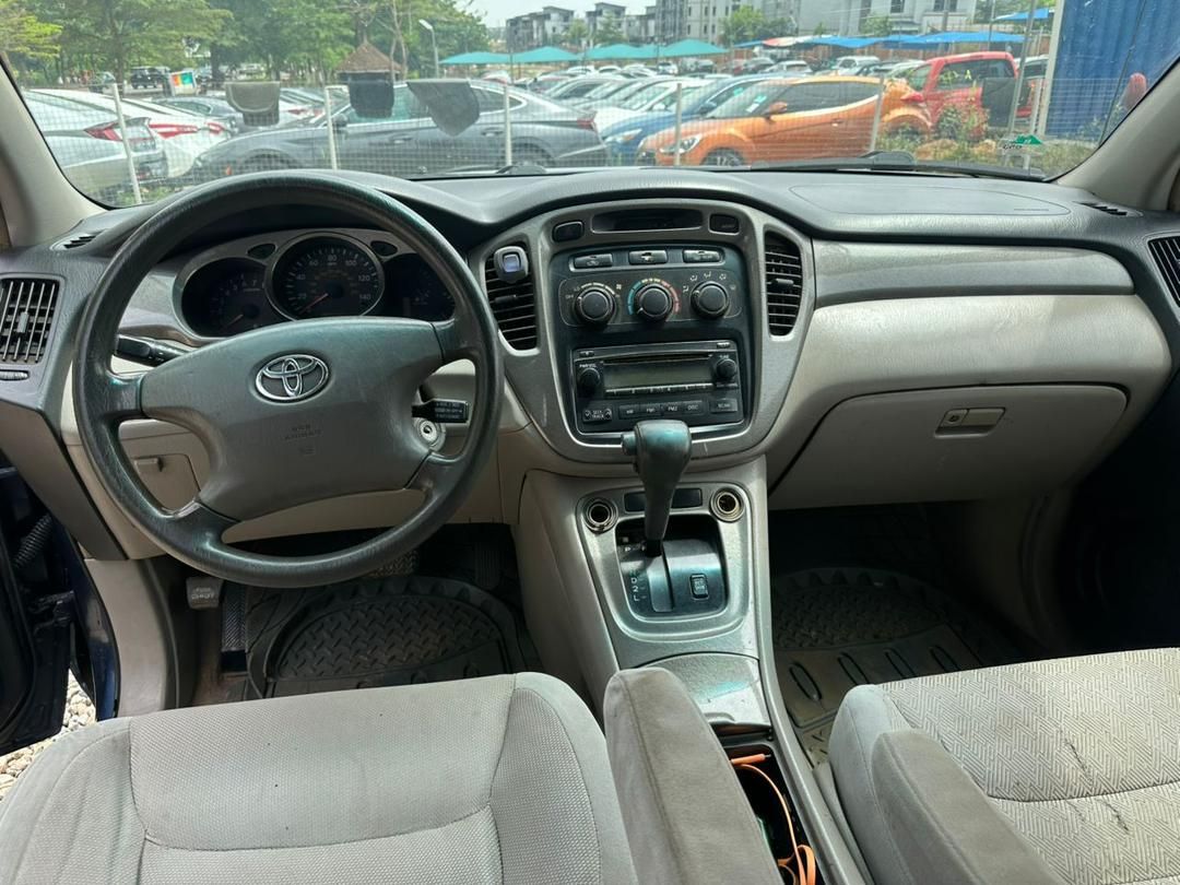 Vehicle - Image 5