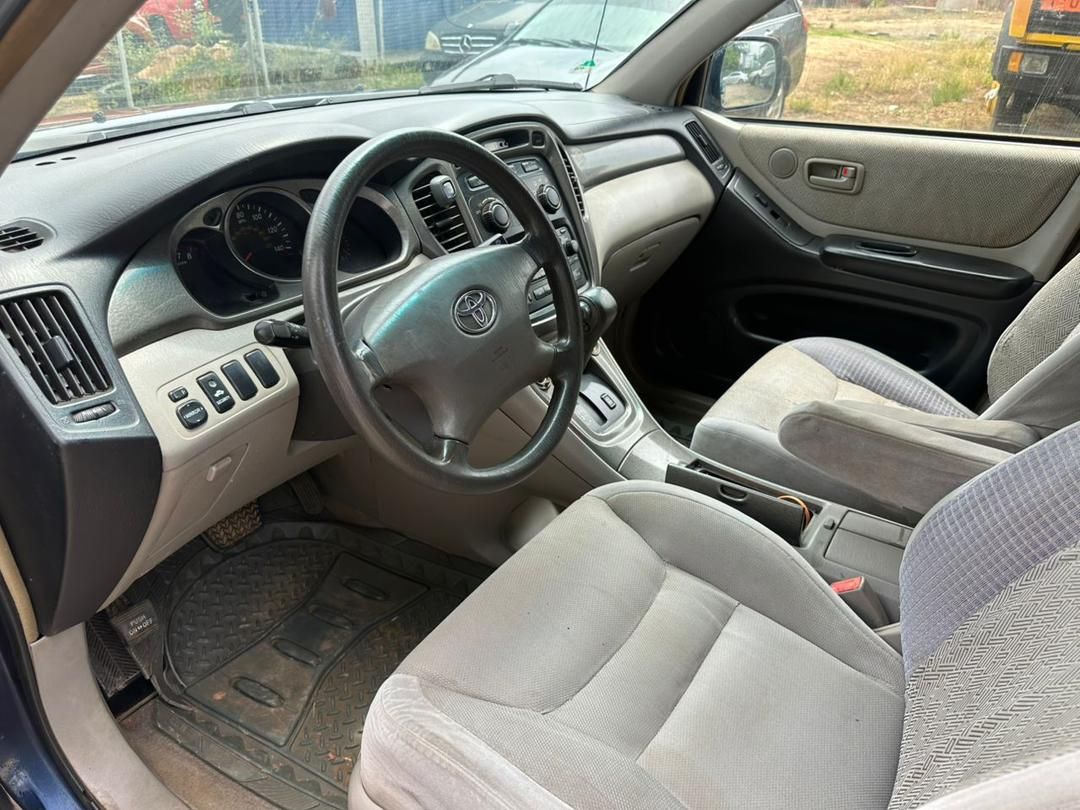 Vehicle - Image 7