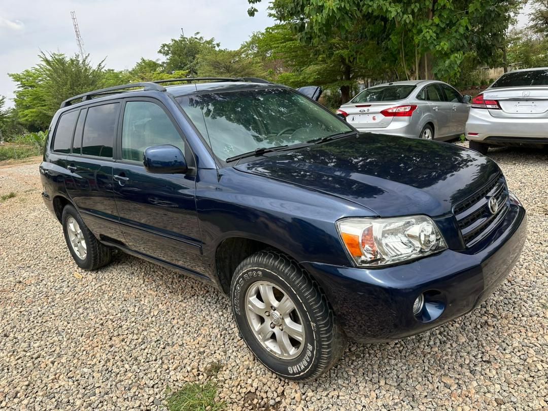 Vehicle - Image 3