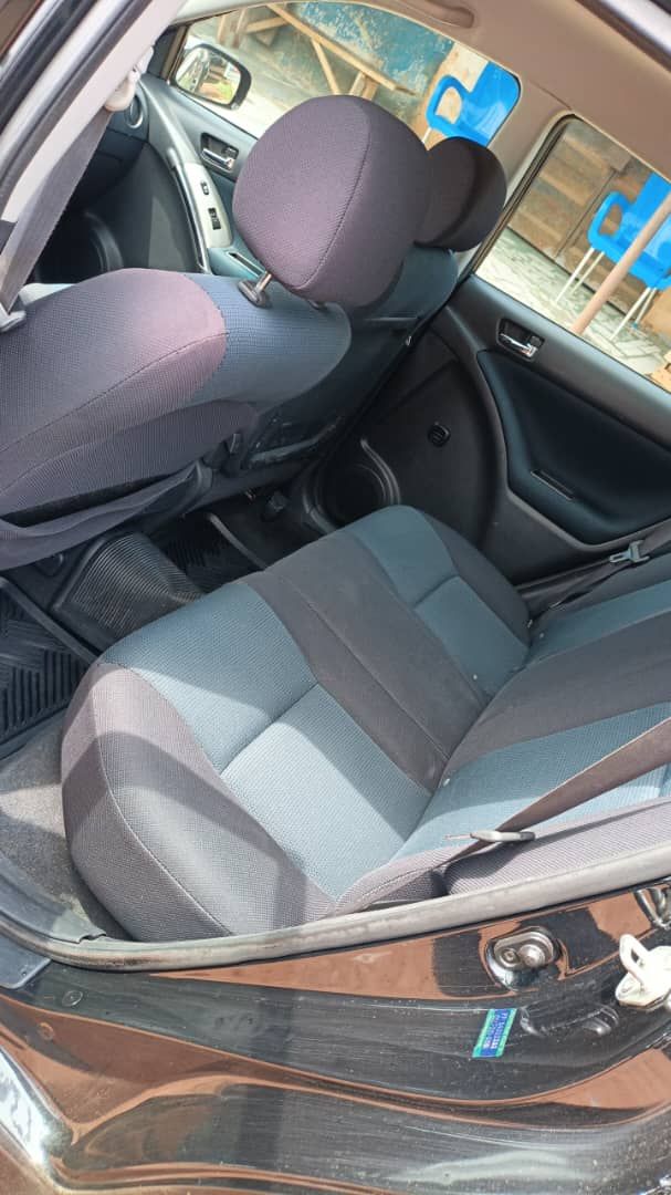 2005 Toyota Matrix - Image 1