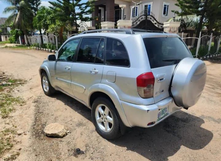 Vehicle - Image 2