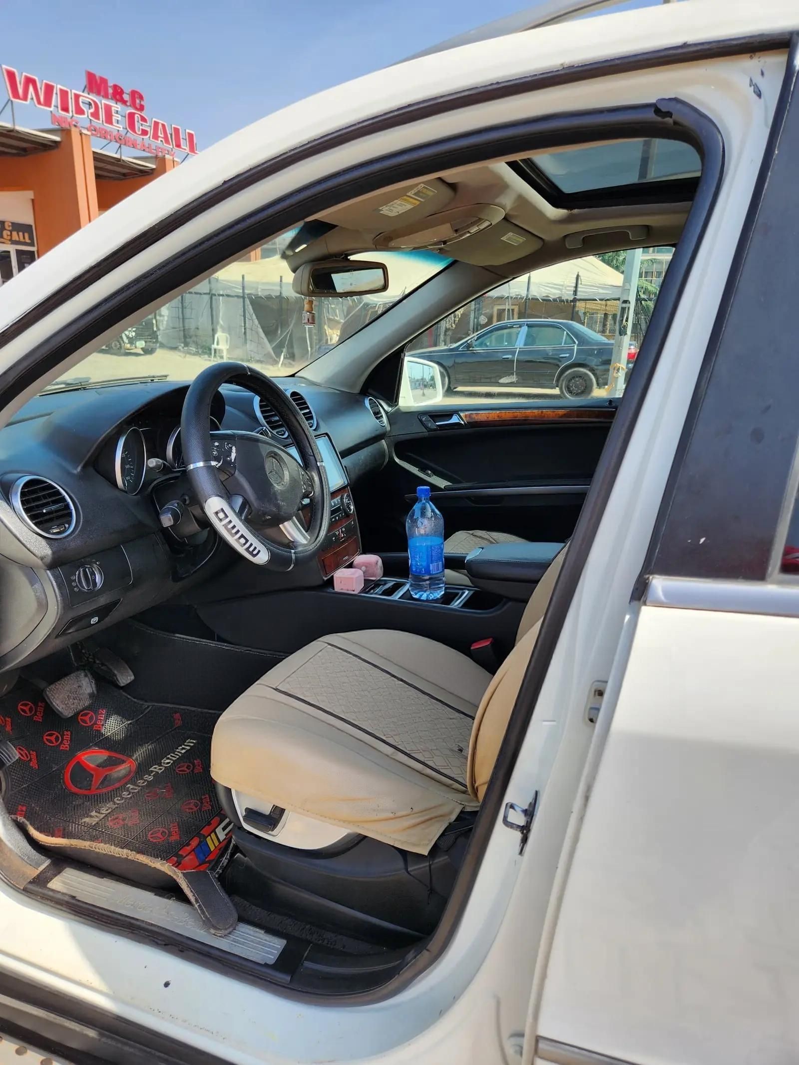 Vehicle - Image 3