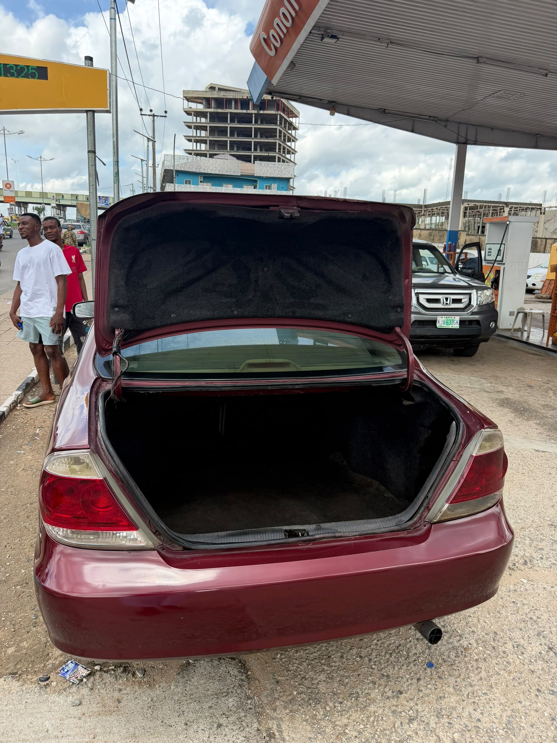 Vehicle - Image 12