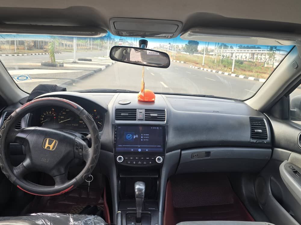 Vehicle - Image 5