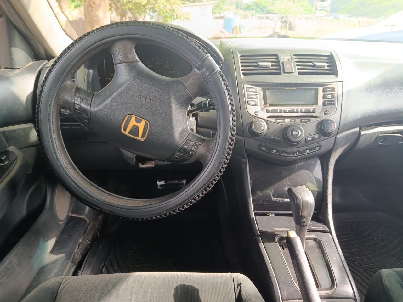 Vehicle - Image 12