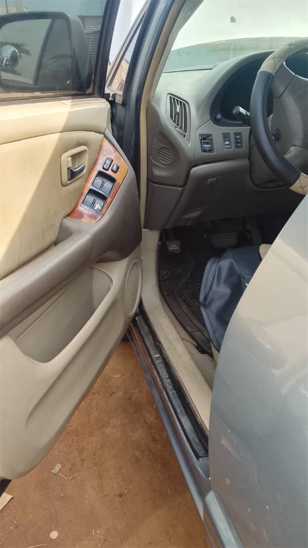 Vehicle - Image 6