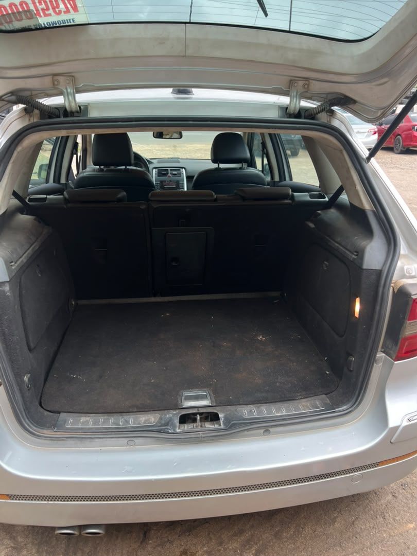 Vehicle - Image 5