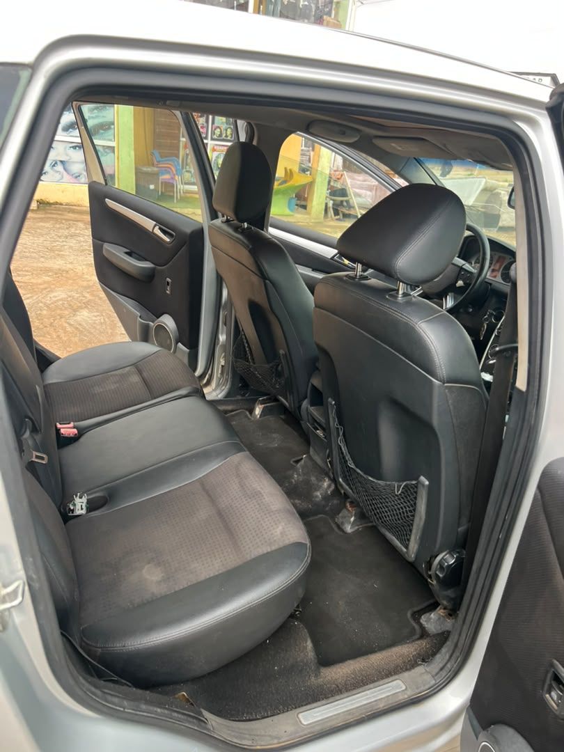 Vehicle - Image 4