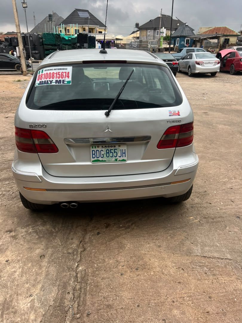 Vehicle - Image 6