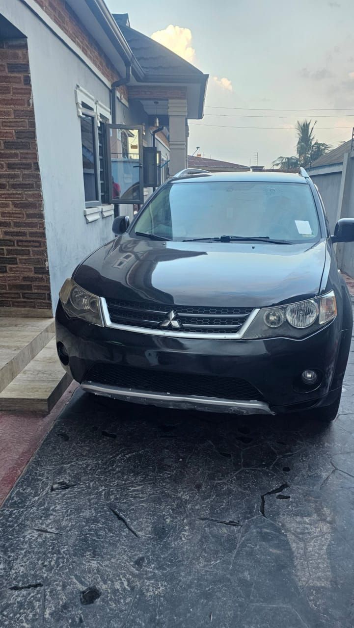 Vehicle - Image 3
