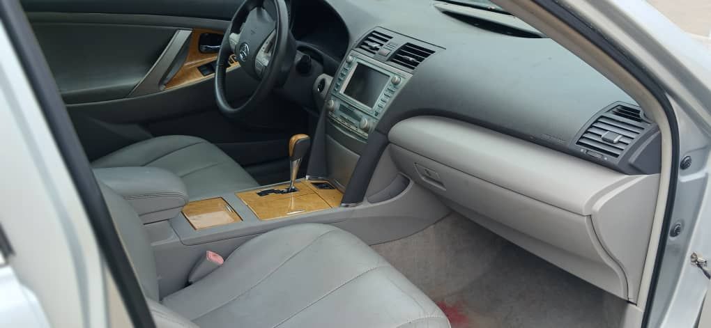 Vehicle - Image 8