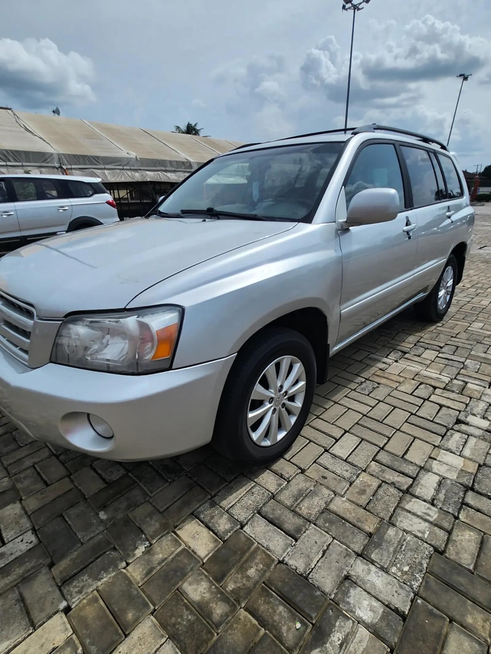 Vehicle - Image 2