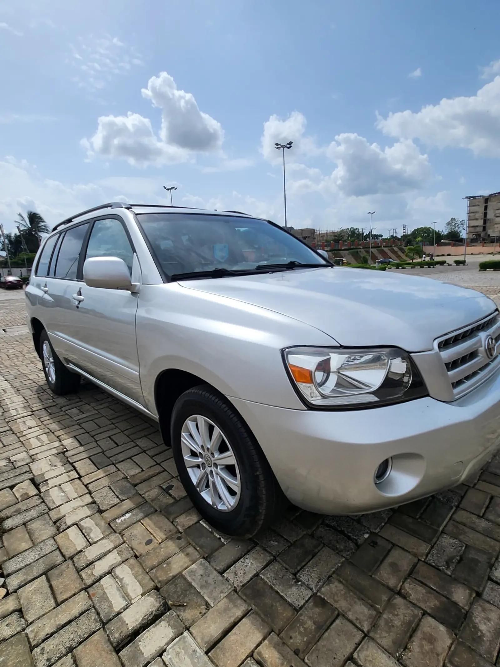Vehicle - Image 4