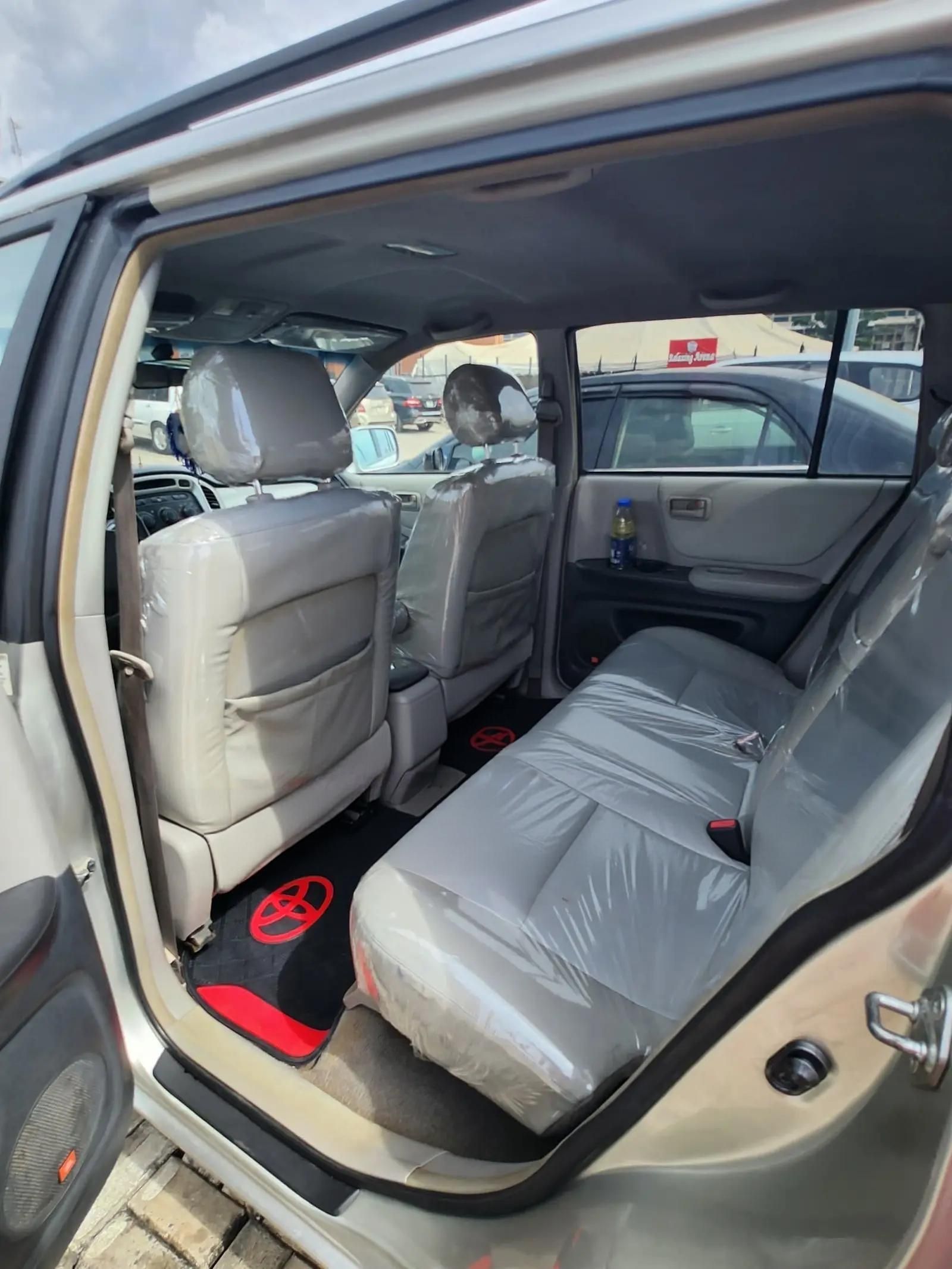 Vehicle - Image 10