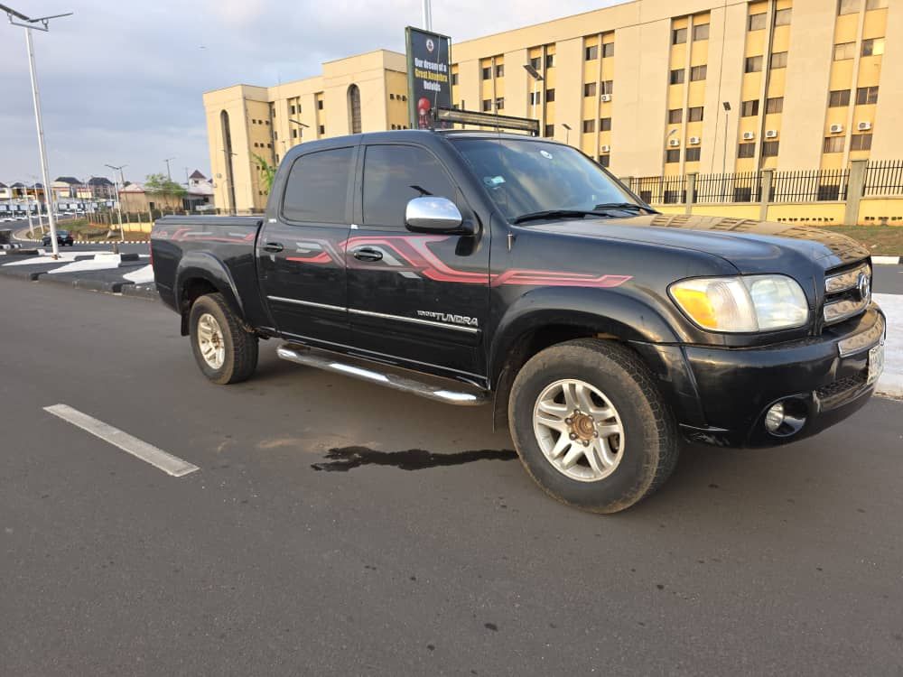 Vehicle - Image 8