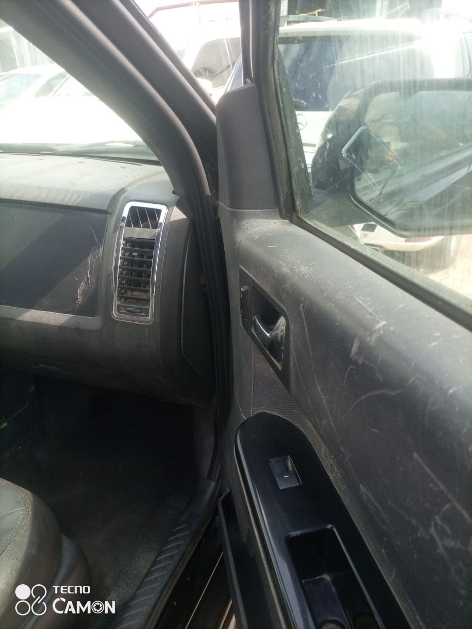 Vehicle - Image 6