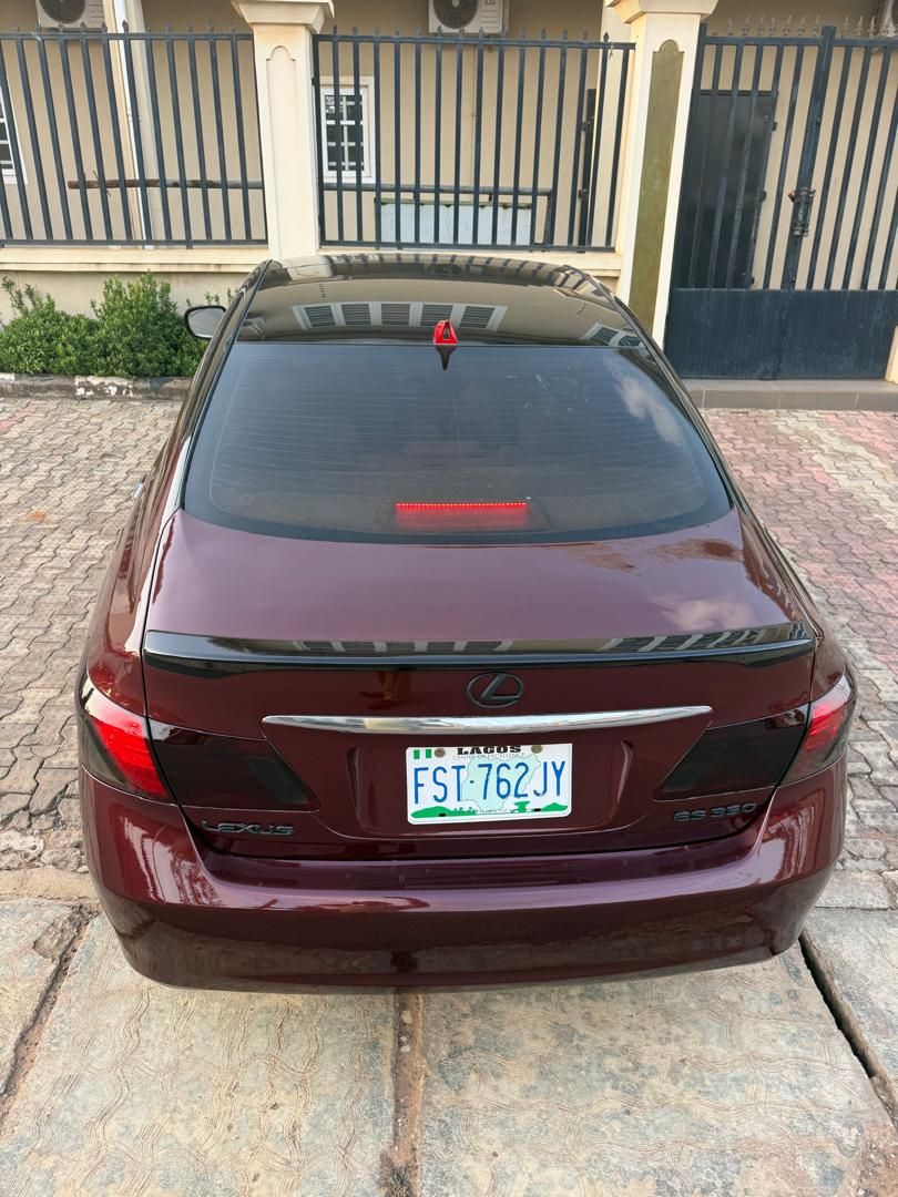 Vehicle - Image 8
