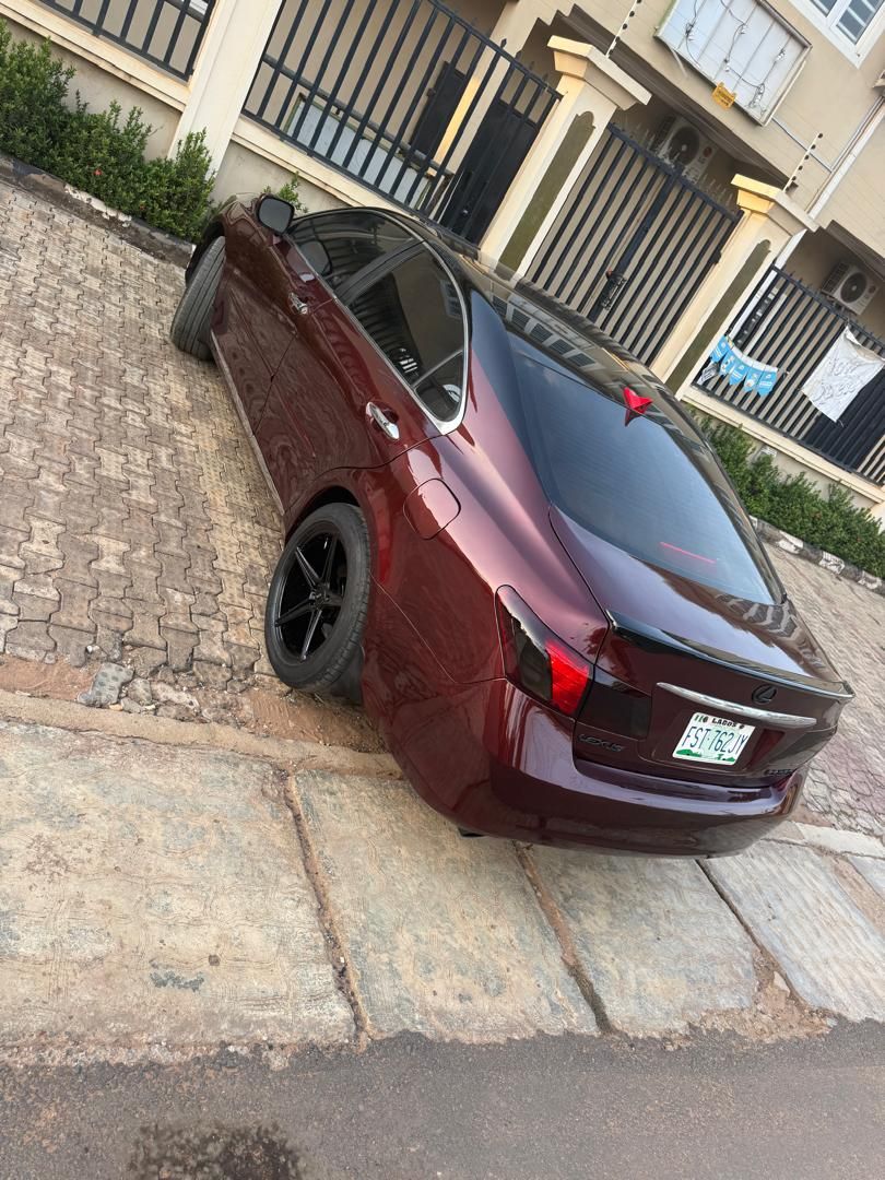 Vehicle - Image 3
