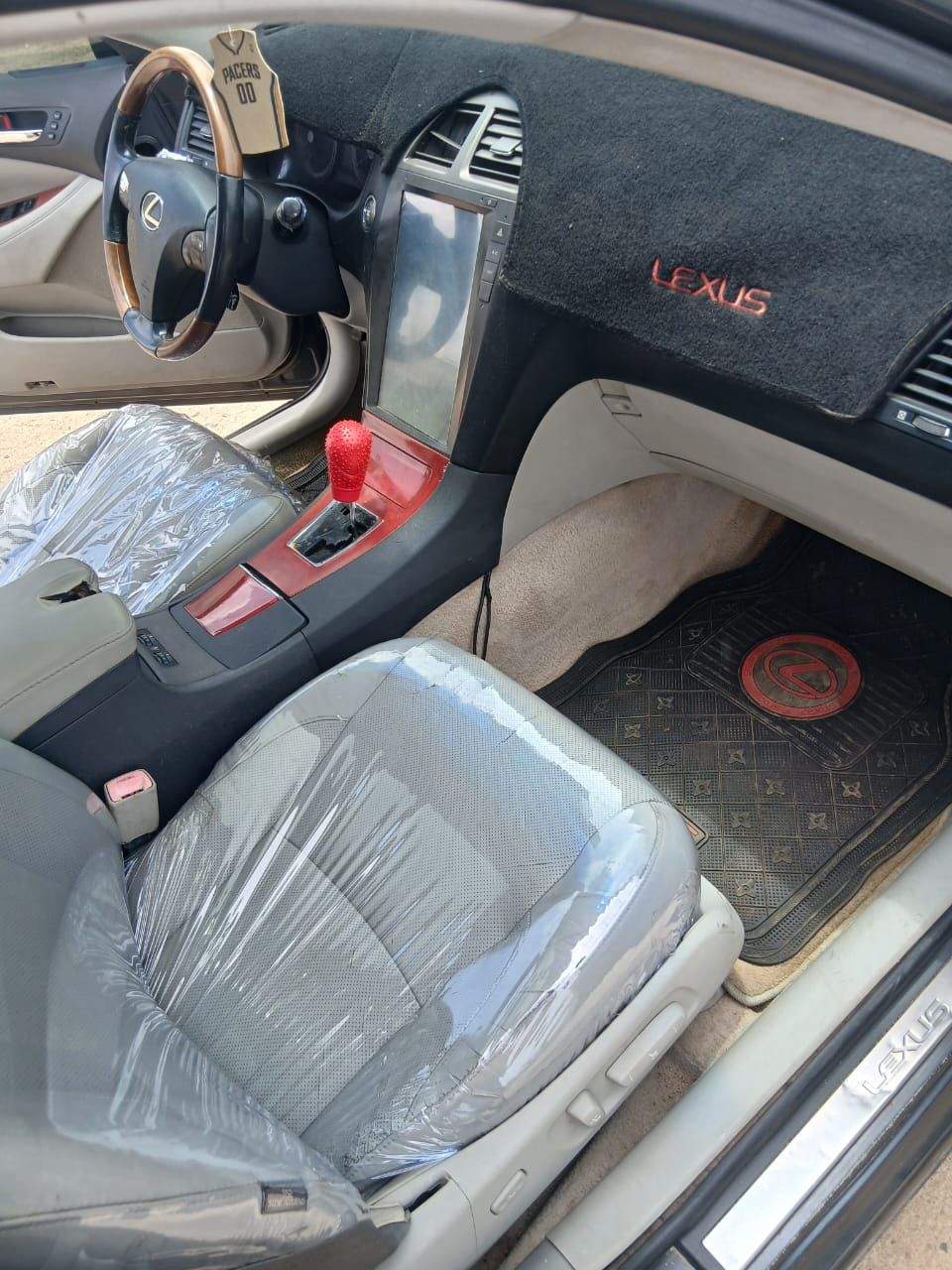 Vehicle - Image 9