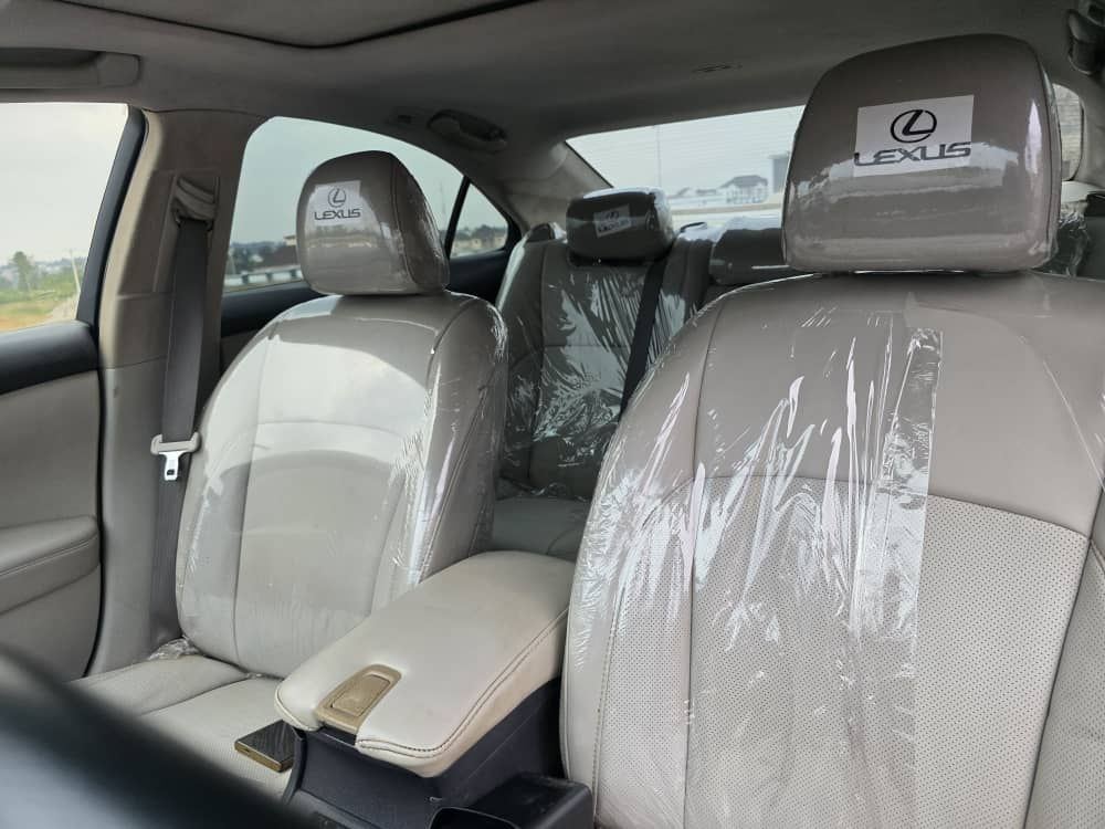 Vehicle - Image 11