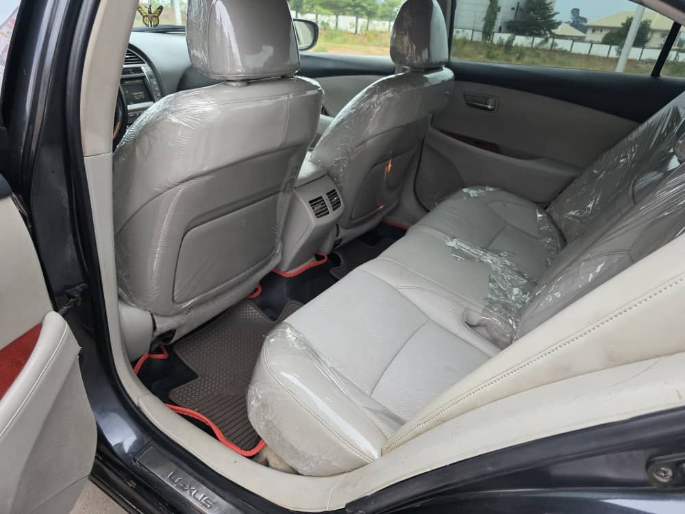 Vehicle - Image 3