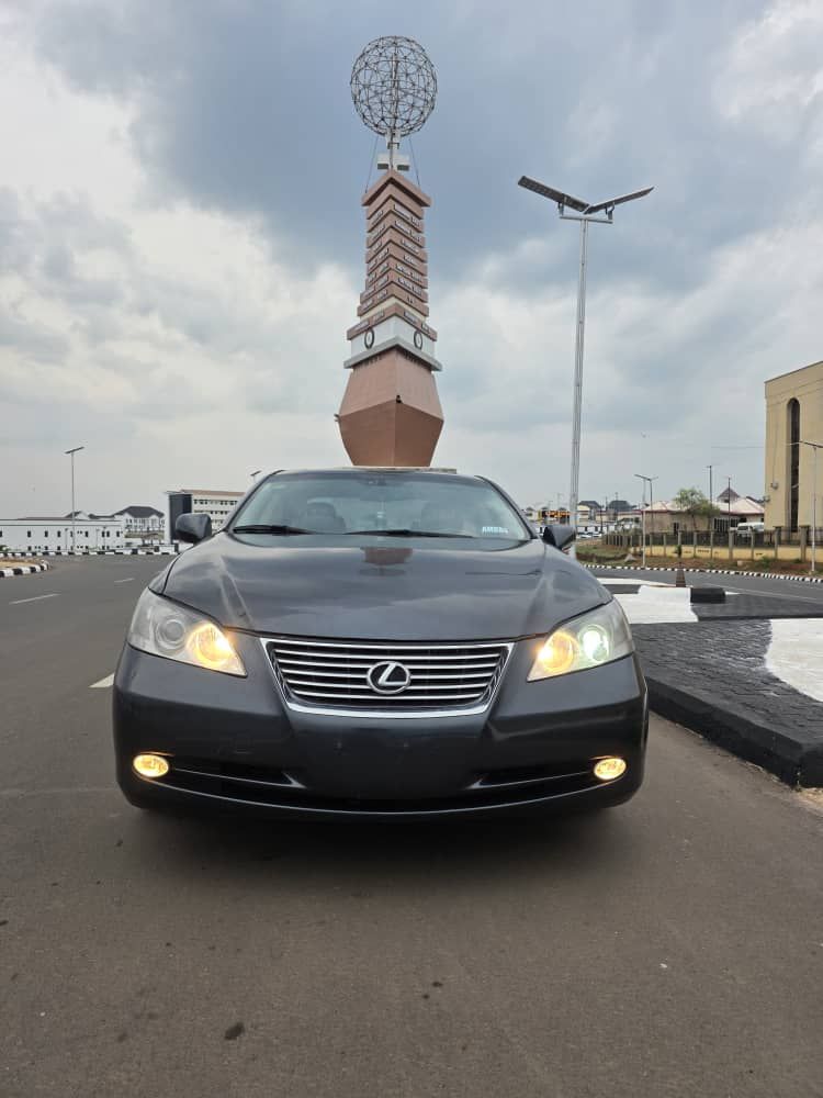 Vehicle - Image 4