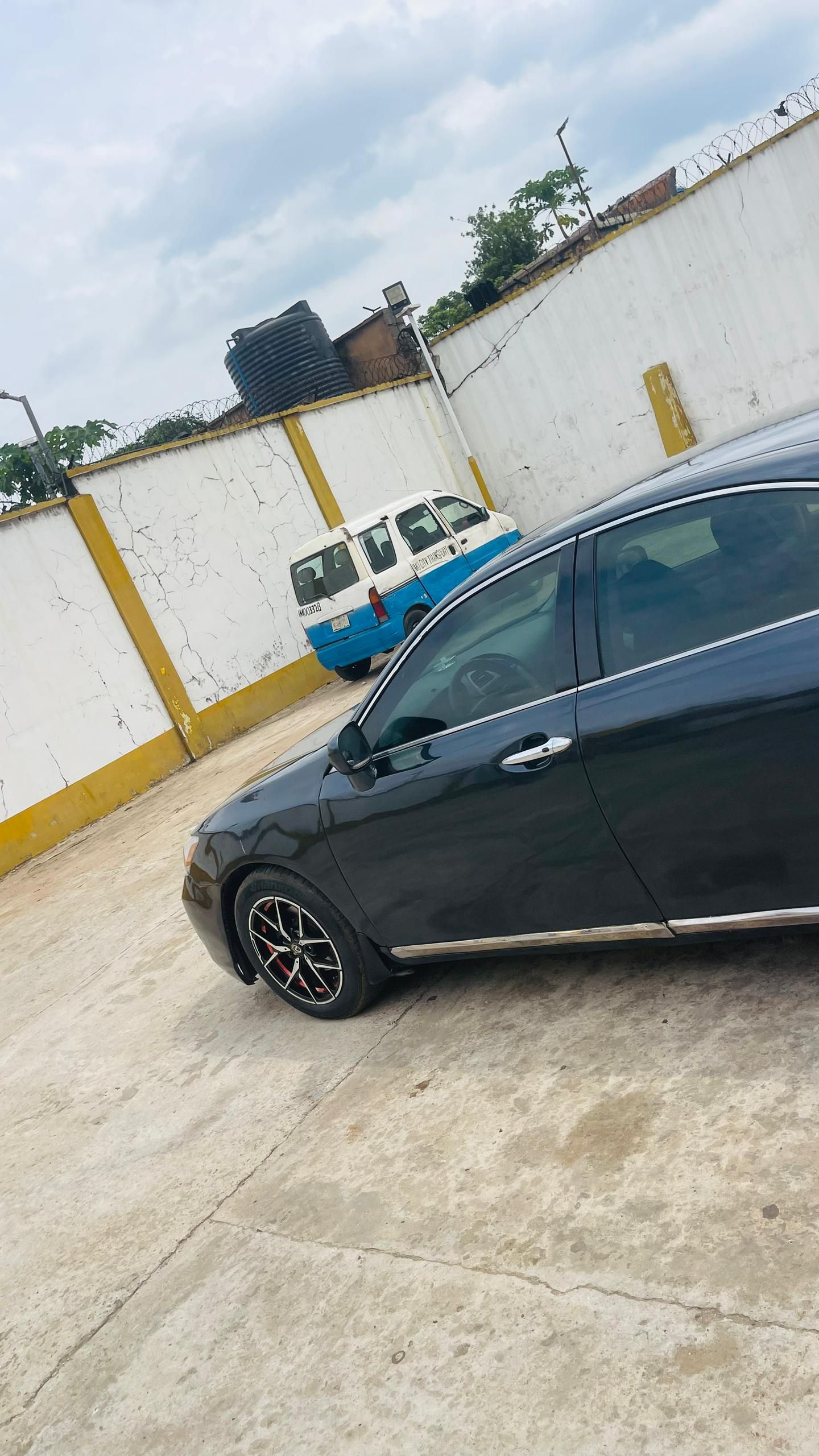 Vehicle - Image 3