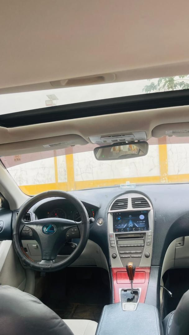 Vehicle - Image 10