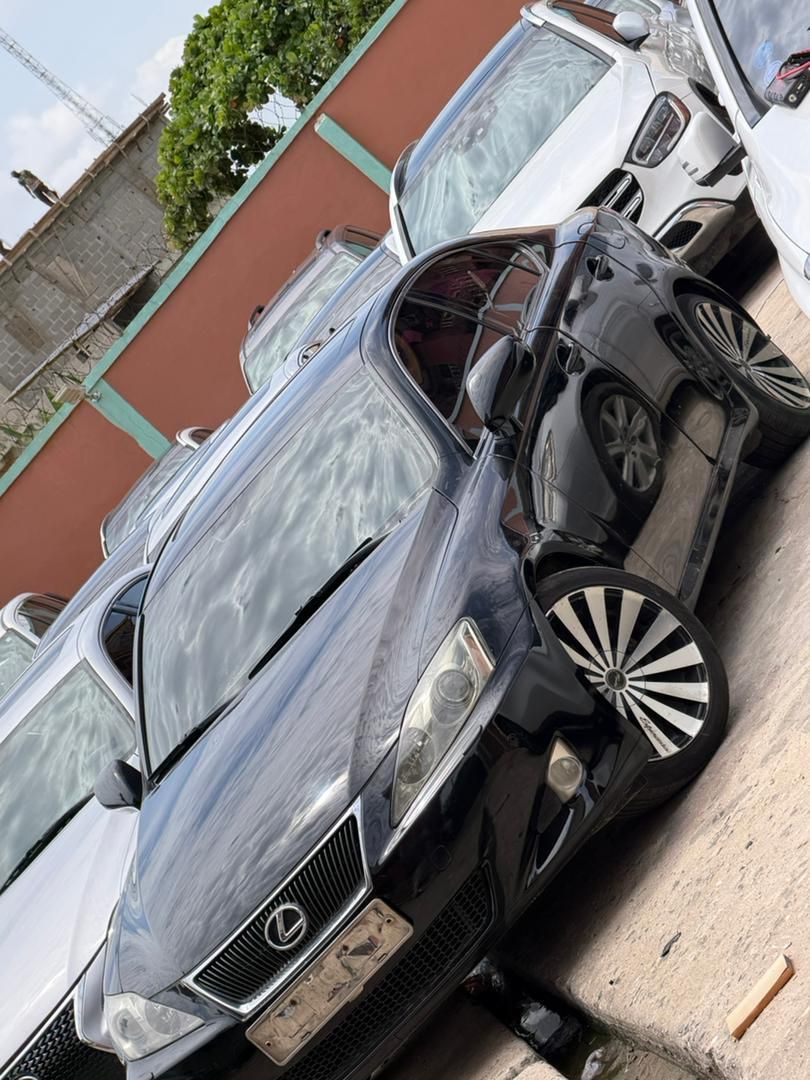 Vehicle - Image 3