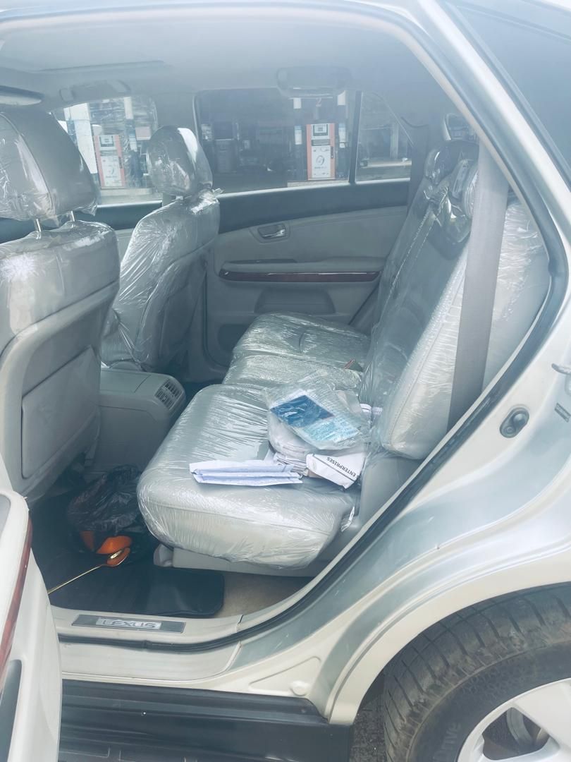 Vehicle - Image 7
