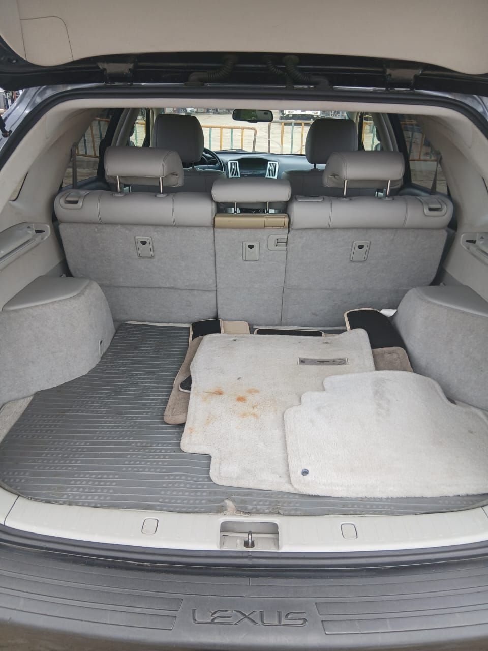 Vehicle - Image 8