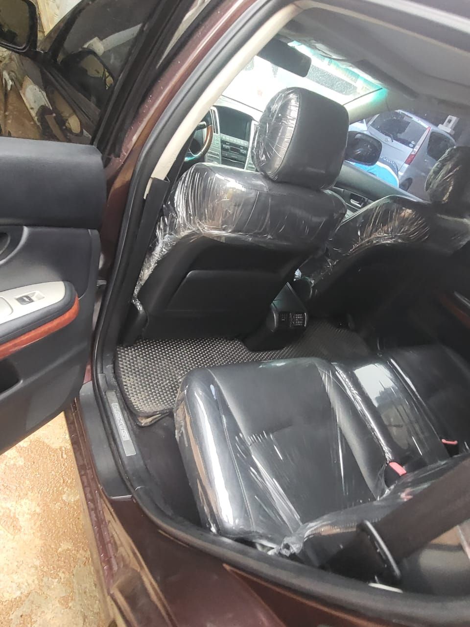 Vehicle - Image 5